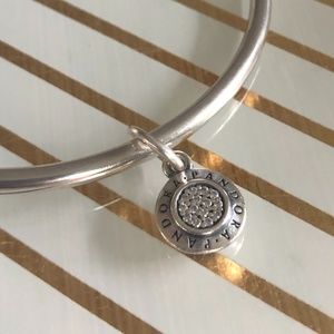 Pandora Bangle Bracelet (7.5) with Signature Charm